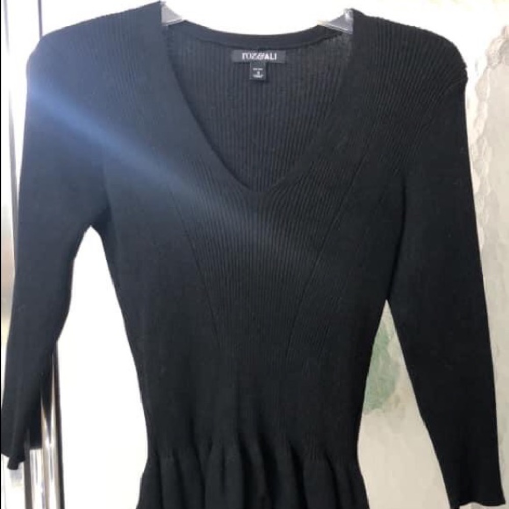 Roz & Ali black sweater